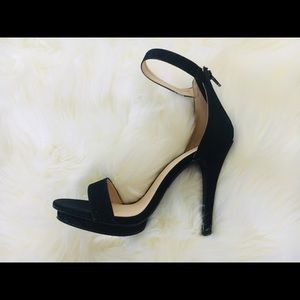Charlotte Russe black sandal with heel